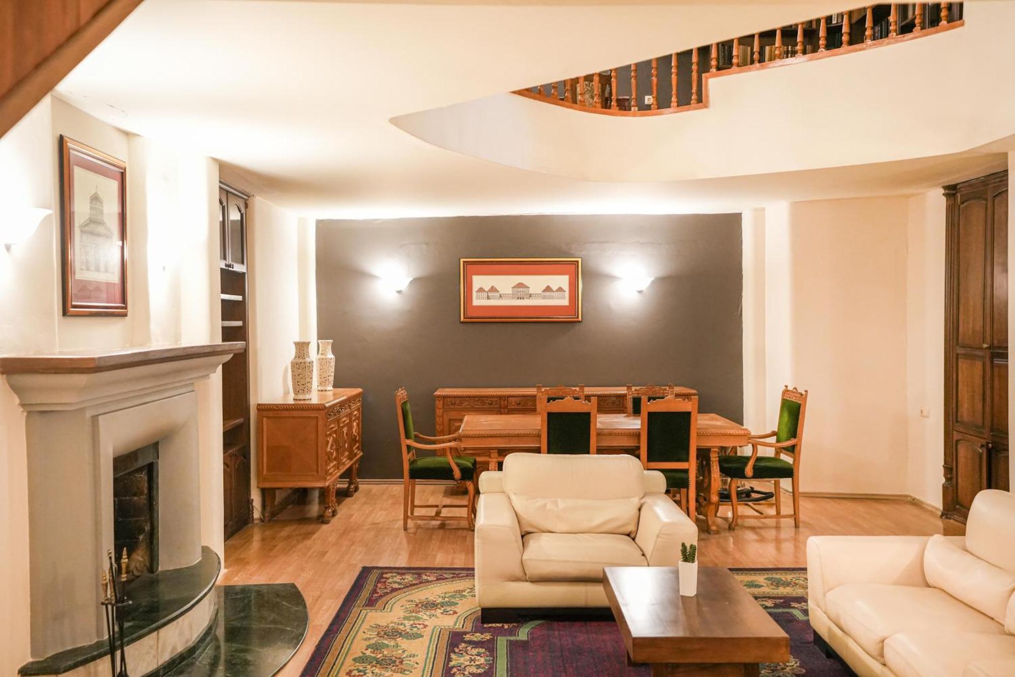 Beaumonde Hotel Tbilisi Buitenkant foto